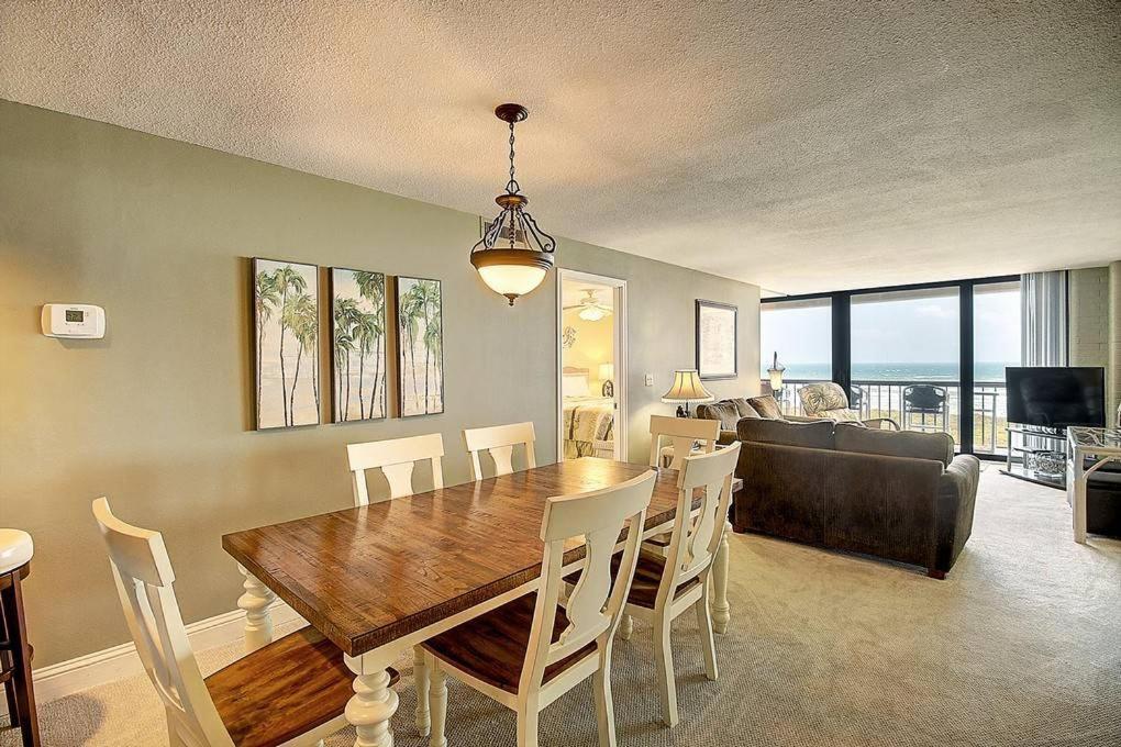 פורט ארנסס Sunrises And Ocean Views In This 2 Bedroom 2 Bath מראה חיצוני תמונה