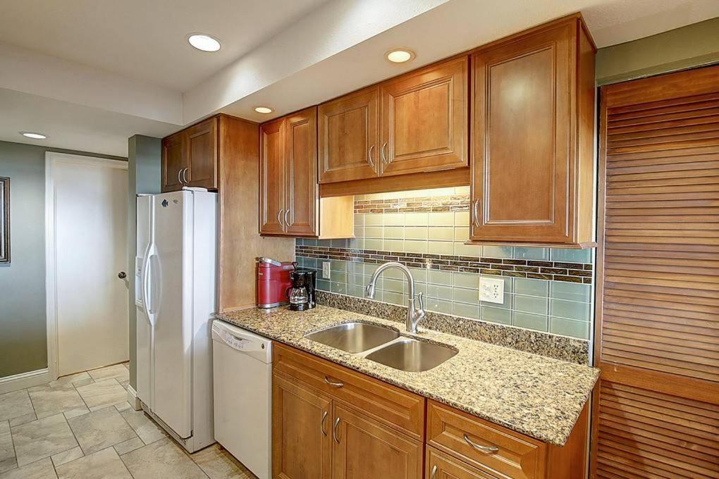 פורט ארנסס Sunrises And Ocean Views In This 2 Bedroom 2 Bath מראה חיצוני תמונה